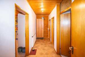 Das Objekt ist vielseitig nutzbar!! Zwei Immobilien mit großem Grundstück und 4 Garagen zu verkaufen – Bernhardswald, Regensburg (Kreis), 93170 Regensburg (Kreis) – Vorschaubild 29