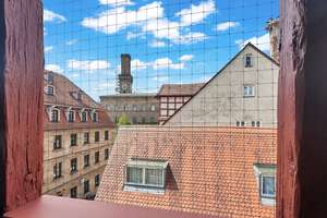 Wohnen im Fachwerk auf 2 Ebenen, Blick zum Rathaus, mitten in Fürth – Die vollständige Adresse der Immobilie erhältst du vom Anbieter., 90762 Altstadt, Innenstadt, Fürth – Vorschaubild 8