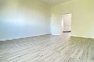 *** Gemütliche Altbau-DG -Wohnung mit großer Wohnküche *** GE-Bismarck *** – Bickernstraße 82, 45889 Bismarck, Gelsenkirchen – Vorschaubild 2
