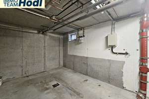Großes Reihenhaus mit Garage und AAP im Freien sucht neuen Eigentümer !! – Die vollständige Adresse der Immobilie erhältst du vom Anbieter., 72760 Reutlingen-Mitte, Reutlingen – Vorschaubild 23