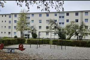 Wunderschöne 3-Zimmer Wohnung mit Balkon und praktischen Grundriss! Ruhig, Grün, verkehrsgünstig.  – Die vollständige Adresse der Immobilie erhältst du vom Anbieter., 80689 Blumenau, München – Vorschaubild 15
