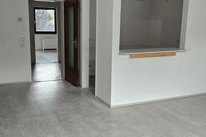 Attraktive 2-Zimmer-Wohnung mit Balkon in Köln – Bergisch Gladbacher Straße 649, 51067 Holweide, Köln – Vorschaubild 2