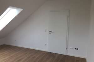 Neuwertige - moderne 2 Zimmer Dachgeschosswohnung EBK Balkon Trudering/Berg am Laim – Weißpfennigweg 9a, 81825 Berg am Laim Ost, München – Vorschaubild 16