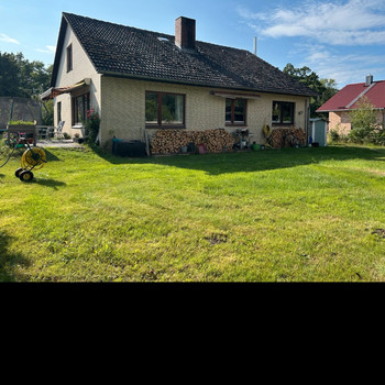 Einfamilienhaus mit ausbaufähigen Dachboden