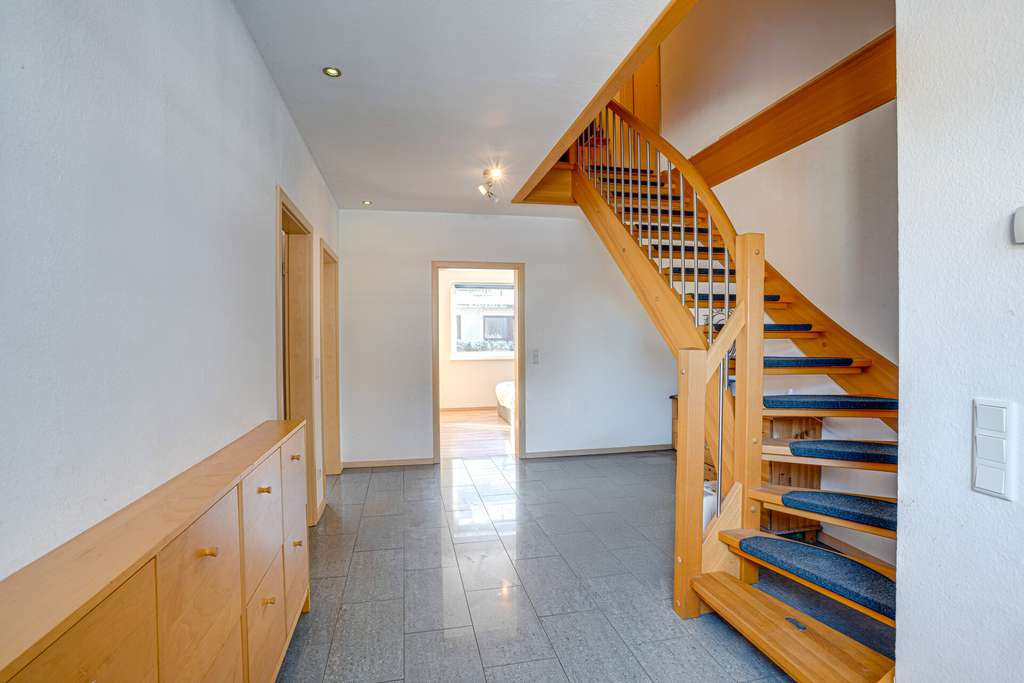 Immobilie in Neuberend - Moderner Bungalow mit großem Garten nahe Schleswig: BJ 2011, 139 m² Wfl., 4 Zi, Nord-Ost Terrasse - Bild 3