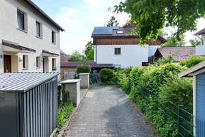 Top Lage ECHING S1, gepfl. RMH, 5 Zi + kl. Wohnk. + Hobbyr, Balk, Terr, Garten – Die vollständige Adresse der Immobilie erhältst du vom Anbieter., 85386 Eching – Vorschaubild 1