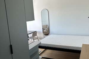 Schöner Wohnen: günstig geschnittenes 1-Zimmer-Appartment – Maximilian-Kolbe-Allee 10, 81739 Altperlach, München – Vorschaubild 4