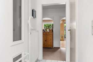 Bremen – Oberneuland | Charmantes Reihenendhaus mit großem Garten – Die vollständige Adresse der Immobilie erhältst du vom Anbieter., 28325 Oberneuland, Bremen – Vorschaubild 3