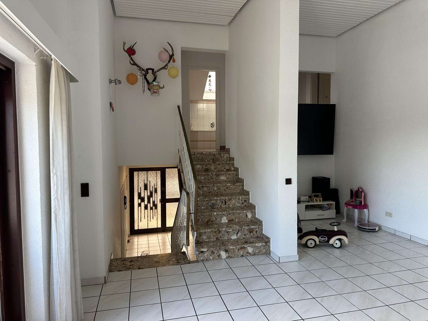 Immobilie in Laubenheim - Einfamilienhaus mit Einliegerwohnung - Bild 0