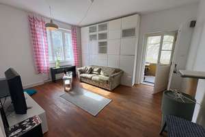 Charmanter Wohntraum in Zehlendorf: Idealer Schnitt & Loggia im Grünen
