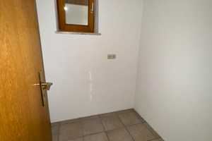 Attraktives 5-Zimmer-Haus in Künzing zu vermieten – Tassilostr. 14, 94550 Deggendorf (Kreis) – Vorschaubild 12
