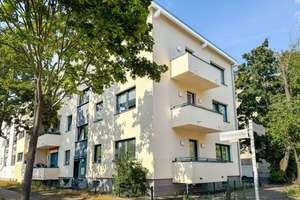 Erstbezug nach Kernsanierung – Lichtdurchflutete Wohnung mit Balkon & Wärmepumpe 