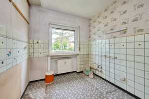 Charmantes Zweifamilienhaus/DHH mit wunderschönem Garten in guter Lage von Dietzenbach – Offenbach (Kreis) – Vorschaubild 11
