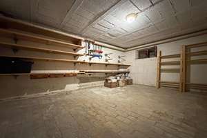 Großzügiges Zuhause. 8 Zimmer. 223 m².
Garten, Garage und 2 Stellplätze. Viel
Platz für Ihre Ideen – Die vollständige Adresse der Immobilie erhältst du vom Anbieter., 78244 Gottmadingen – Vorschaubild 41