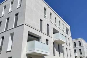 Renovierte 2-Zimmer-Wohnung mit großer Terrasse in Hannover-Misburg – Heinrich-Böll-Weg 21, 30629 Misburg-Nord, Hannover – Vorschaubild 1