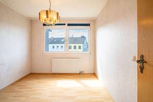Entspanntes Familienleben in Top-Lage mit Ausbaupotenzial im Dachgeschoss – Die vollständige Adresse der Immobilie erhältst du vom Anbieter., 50126 Bergheim – Vorschaubild 18