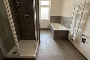 2. OG / Laminat /  Wanne+Dusche+Fenster /  zwei Balkon u.v.m. – Jahnstraße 57, 9126 Lutherviertel, Chemnitz – Vorschaubild 4