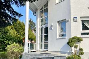 Platz für drei Generationen, Technik für die Zukunft: Willkommen im neuen Zuhause." – Die vollständige Adresse der Immobilie erhältst du vom Anbieter., 12621 Kaulsdorf, Berlin – Vorschaubild 10
