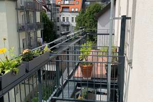 Stilvolle, vollständig renovierte 2,5-Zimmer-Wohnung mit Einbauküche in München Neuhausen – Schulstraße 43, 80634 Neuhausen, München – Vorschaubild 8