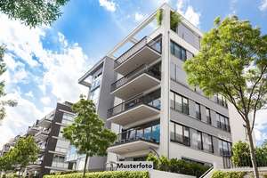 4-Zimmer-Wohnung in zentraler Lage + provisionsfrei + – Wassermannstraße xx, 12489 Adlershof, Berlin – Vorschaubild 1