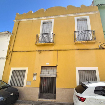 Haus voller Möglichkeiten in der Altstadt von Oliva