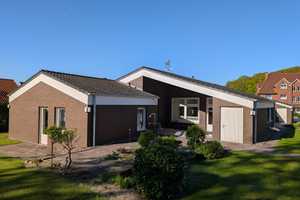 Großzügiger  Architekten-Bungalow mit weitläufigem Garten und Garage in bester Lage – Bahnhofstraße 18, 28832 Verden (Kreis) – Vorschaubild 1