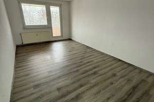 4-Raum Wohnung im 3. OG mit Balkon und Wannenbad OPTIONAL Bodenbelag neu – Züricher Straße 11, 6128 Südstadt, Halle (Saale) – Vorschaubild 3