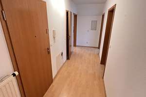 Grüne Lage Nähe Uni-Klinik! Ansprechende, freie 3-Zi.-Maisonette mit 2 Bädern + TG!  – Die vollständige Adresse der Immobilie erhältst du vom Anbieter., 91054 Loewenich, Erlangen – Vorschaubild 6