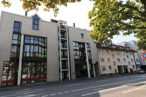 Moderne 3-Zimmer-Dachgeschosswohnung mit Balkon