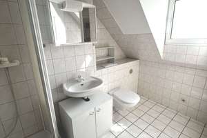 GEPFLEGTE 2-ZIMMER DACHGESCHOSSWOHNUNG IM HERZEN VON WIESBADEN-BIEBRICH – Rathenauplatz 2, 65203 Biebrich, Wiesbaden – Vorschaubild 10