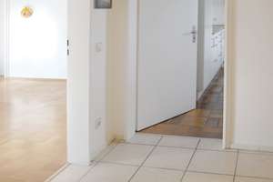 Kassel-Wolfsanger: Freie Terrassenwohnung mit Traumblick und Garage – Die vollständige Adresse der Immobilie erhältst du vom Anbieter., 34125 Wolfsanger, Kassel – Vorschaubild 8