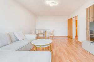 Urban wohnen, entspannt genießen: Lichtdurchflutete 2-Zimmer-Wohnung im 4. OG mit Blick ins Grüne – Die vollständige Adresse der Immobilie erhältst du vom Anbieter., 80997 Moosach-Bahnhof, München – Vorschaubild 3