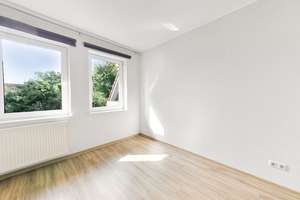 Helle Obergeschosswohnung mit Balkon in zentraler Lage von Westerstede! – Die vollständige Adresse der Immobilie erhältst du vom Anbieter., 26655 Westerstede – Vorschaubild 8