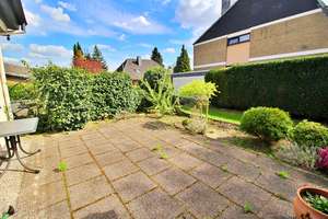 Ebenerdig plus Souterraint - Bungalow - Familienidyll -  Sonniger Garten rund ums Haus, Garage & Car – Die vollständige Adresse der Immobilie erhältst du vom Anbieter., 28327 Ellener Feld, Bremen – Vorschaubild 7