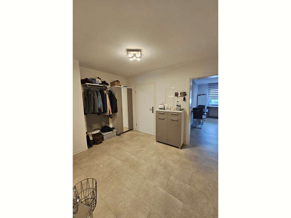 Immobilie in Rheinstetten - Großzügiges, teilweise vermietetes Mehrparteienhaus in gutem Zustand in Rheinstetten-Mörsch - Bild 0