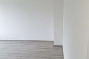 Renovierte 2-Zimmer-Wohnung im 1. OG in zentraler Lage! – Untere Lichtenplatzer Straße 10-10a, 42289 Heckinghausen, Wuppertal – Vorschaubild 4