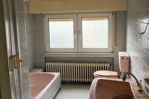 Entwicklungs-Potenzial
Sanierungsbedürftige DHH auf schönen Grundstück. – Die vollständige Adresse der Immobilie erhältst du vom Anbieter., 44793 Kruppwerke, Bochum – Vorschaubild 2