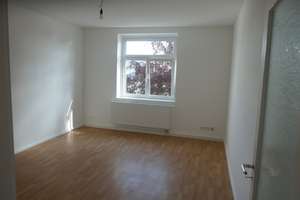 Gohlis Kirschbergstraße: 3 helle Zimmer, Loggia, Blick ins Grüne, Tageslichtbad – Kirschbergstraße 82, 4155 Gohlis-Süd, Leipzig – Vorschaubild 4