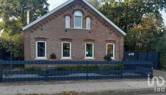 Bild von Hier ist sie, die Landidylle!  Einzigartiges Landhaus mit Charakter trifft auf Moderne