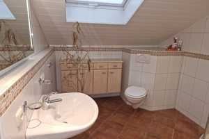 Zwei- bis Drei-Familienhaus
360 m² + 2 Sonnenterrassen +
2 Balkone + 3 Zusatz-Öfen +
Grün + Ruhig – Bayreuth (Kreis) – Vorschaubild 20
