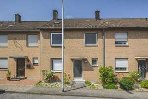 Attraktives Einfamilienhaus für die Familie!
Sonniges Grundstück mit schönem Garten, Doppelgarage
 – Die vollständige Adresse der Immobilie erhältst du vom Anbieter., 41199 Mülfort, Mönchengladbach – Vorschaubild 2