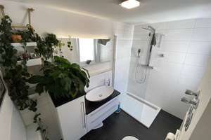 Zeitmiete  -  Möblierte Wohnung am Pfühlpark mit vier Zimmern und EBK in Heilbronn  – Die vollständige Adresse der Immobilie erhältst du vom Anbieter., 74074 Heilbronn, Heilbronn – Vorschaubild 3