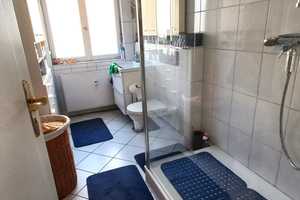 City-Ost: Tolle 4-Zimmer-Altbauetage in Villa mit Parkett, Wintergarten, Balkon; Garage u. EBK mögl. – Wiesbaden – Vorschaubild 11