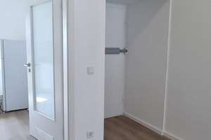 Frisch renovierte 2-Zimmer-Wohnung mit modernem Lichtkonzept und Balkon in Düsseldorf-Flingern Nord – Birkenstraße 87, 40233 Flingern Nord, Düsseldorf – Vorschaubild 7