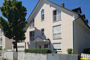 Untermenzing/Allach: ***Exklusive Dachetage mit sonniger Westterrasse in kleinem Wohnesemble*** – Die vollständige Adresse der Immobilie erhältst du vom Anbieter., 80999 Untermenzing, München – Vorschaubild 3