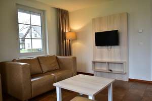Freistehendes 4-Personen-Ferienhaus mit neuer Küche und 2 Bädern im Ferienresort Cochem (3553) – Am Kellerborn 1-610, 56814 Ediger-Eller – Vorschaubild 3