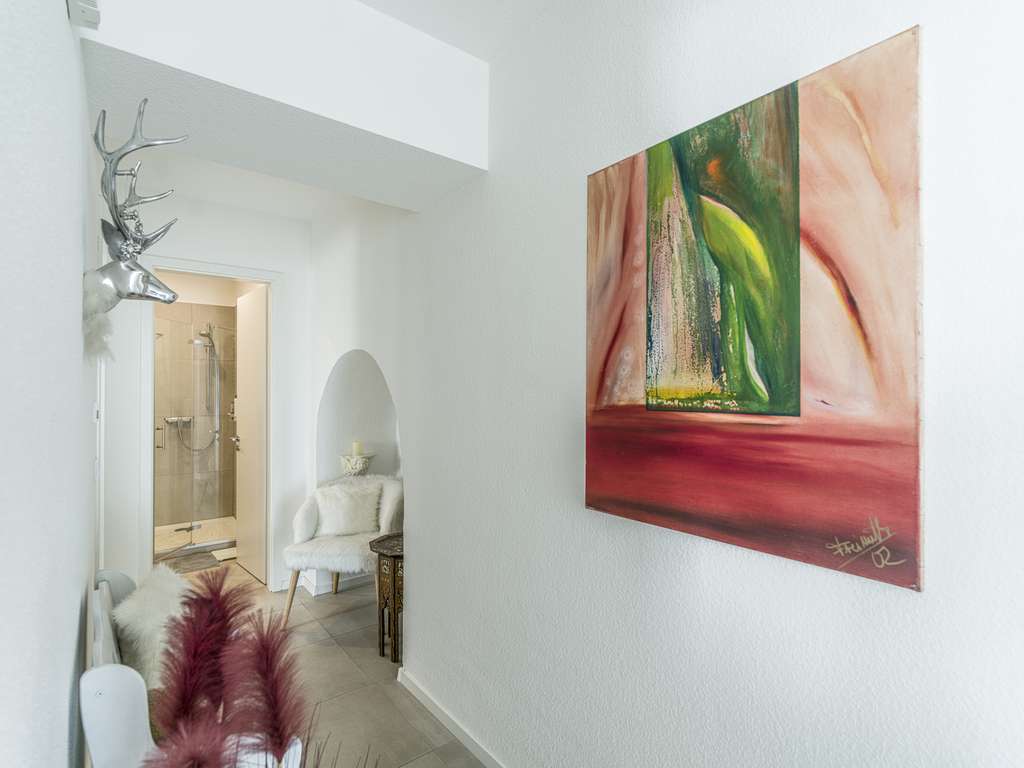 Immobilie in Geisenheim - Modernisiertes Zweifamilienhaus mit Blick auf Schloss Johannisberg - Bild 2