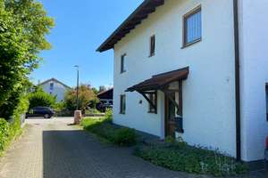 Verfügbar ab Herbst 2025! Schönes Einfamilienhaus in Ampfing zu verkaufen – Die vollständige Adresse der Immobilie erhältst du vom Anbieter., 84539 Ampfing – Vorschaubild 3