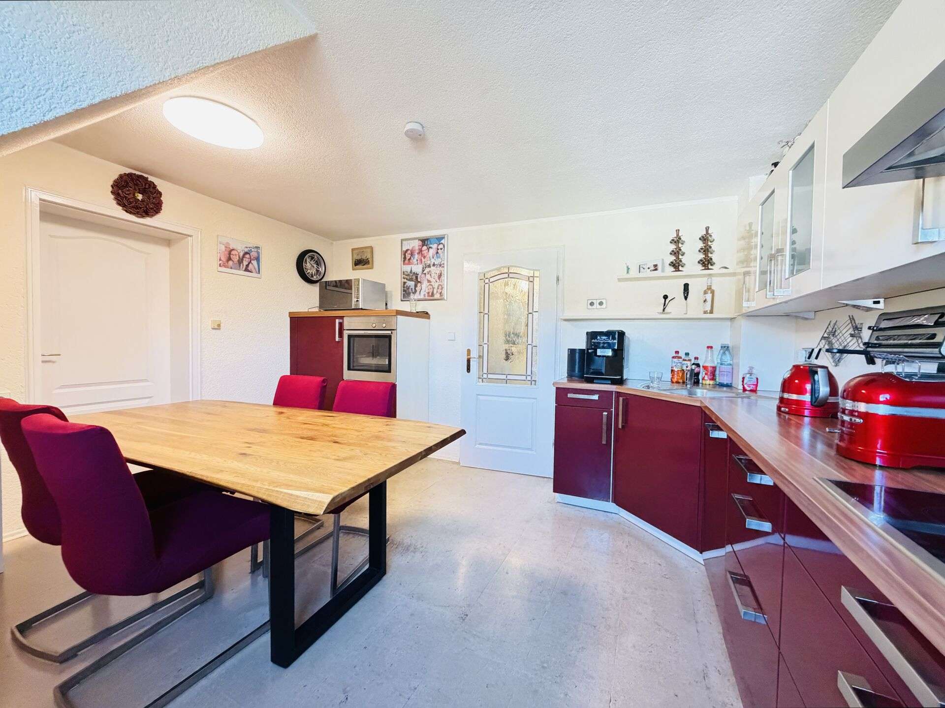 Immobilie in Rhens - Mehrfamilienhaus mit drei abgeschlossenen Eigentumswohnungen in Rhens - Bild 1