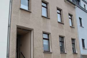 IMMOBILIE MIT POTENTIAL - 2-3-FAMILIEN-RH IN ELSTERBERG - PROV.-FREI – Die vollständige Adresse der Immobilie erhältst du vom Anbieter., 7985 Elsterberg – Vorschaubild 2